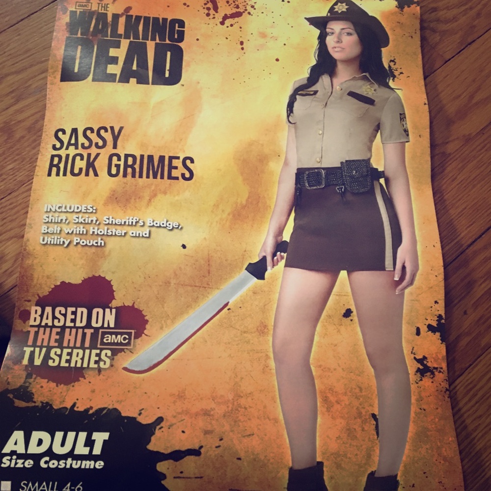 rick grimes , hat comes with package size 6/8